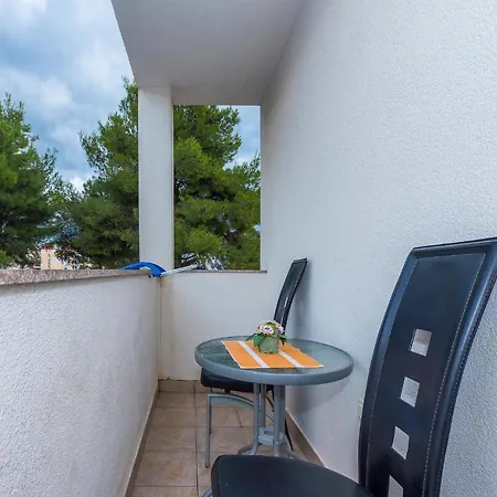 Beautiful In With Kitchen Apartment Vodice