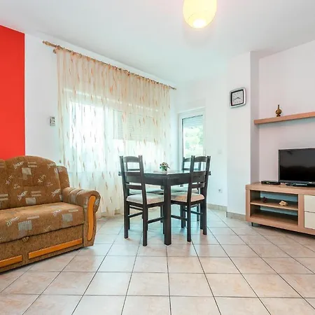 Apartment Beautiful In With Kitchen *
